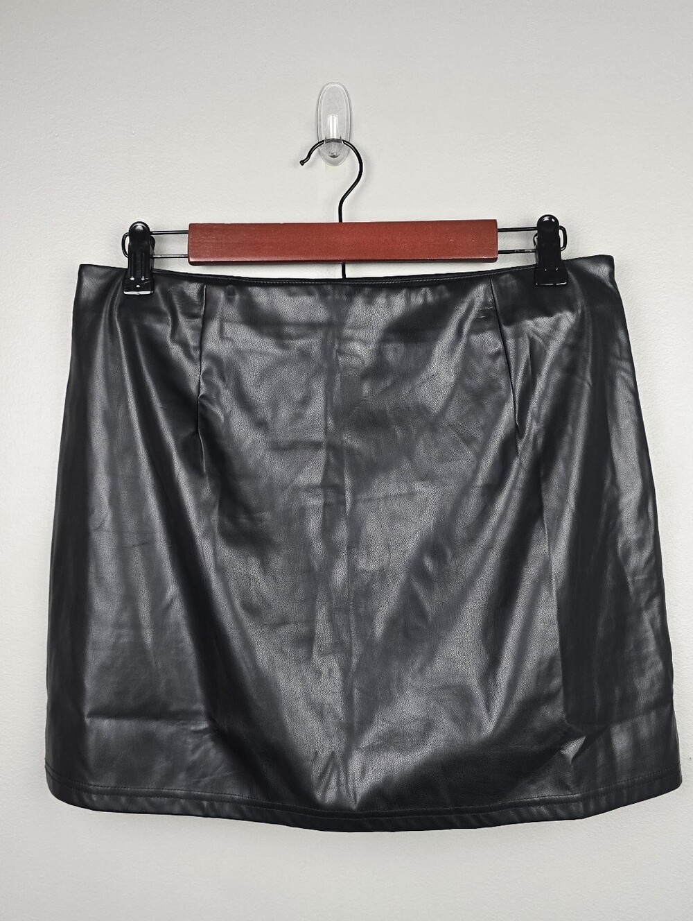 Faux Leather Solid Split Mini Skirt Slit Black Womens Size L Edgy Dark Academia - Picture 4 of 10